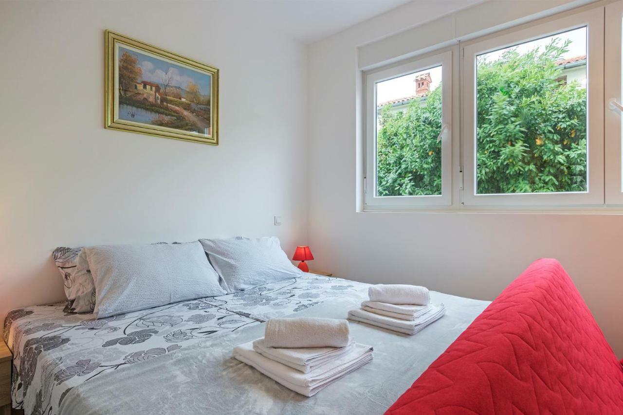 Apartment Danijela I พูลา ภายนอก รูปภาพ