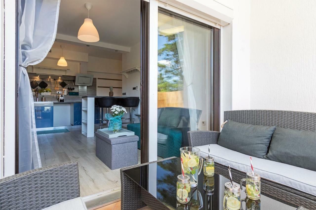 Apartment Danijela I พูลา ภายนอก รูปภาพ